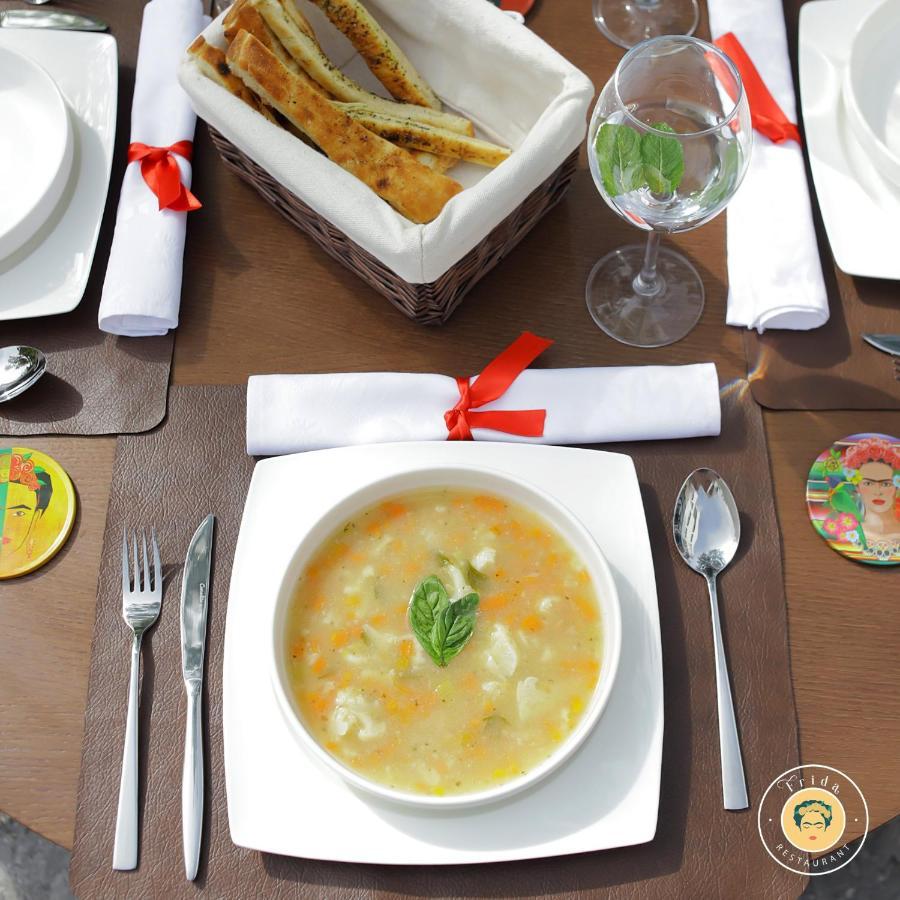 Gjakova Hotel & Restaurant Frida מראה חיצוני תמונה